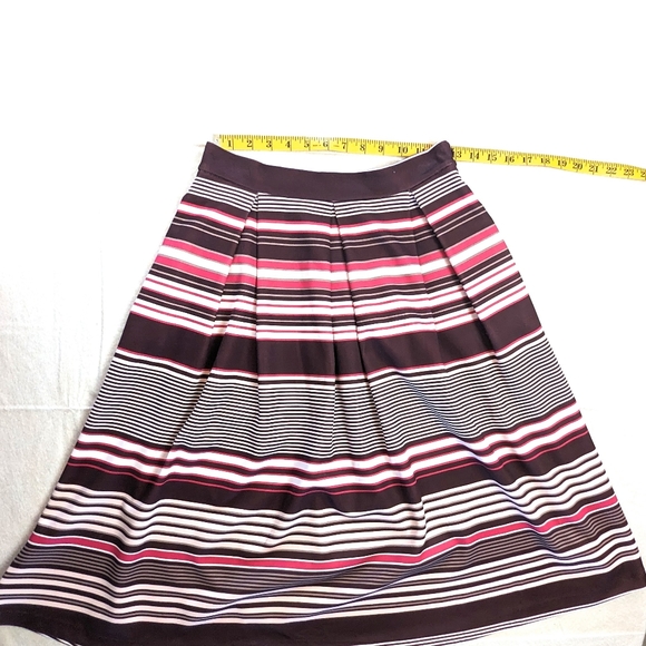 FINAL DAYS $5 NY&Co Striped Skirt CLOSET CLOSING - Picture 5 of 11